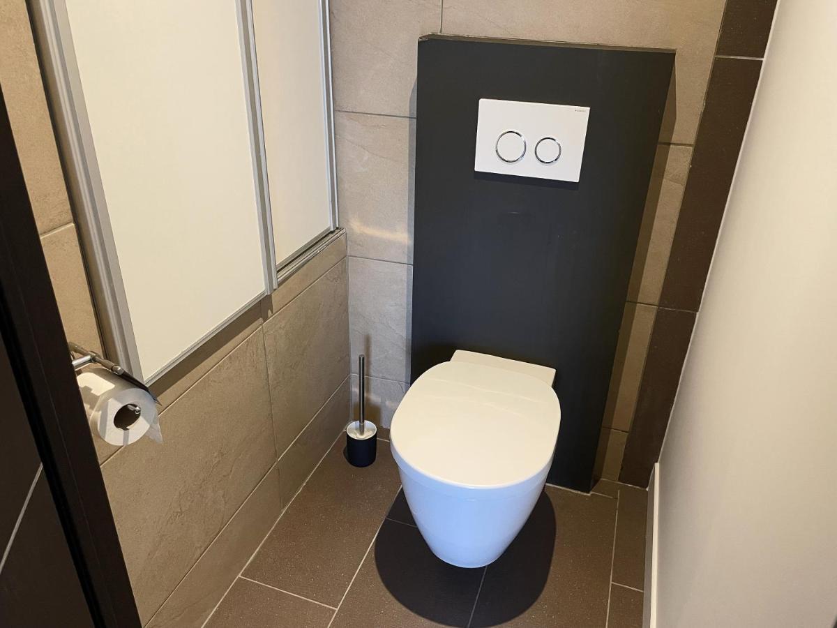 Unique! Jacuzzi Prive 35°C + Cinema Villa Entiere Meyzieu Zewnętrze zdjęcie
